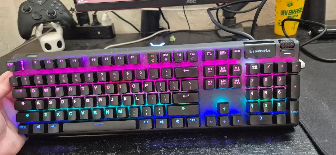 Teclado Gamer SteelSeries Apex Pro Full Size Mecânico RGB + Apoio de Punho - Foto 2