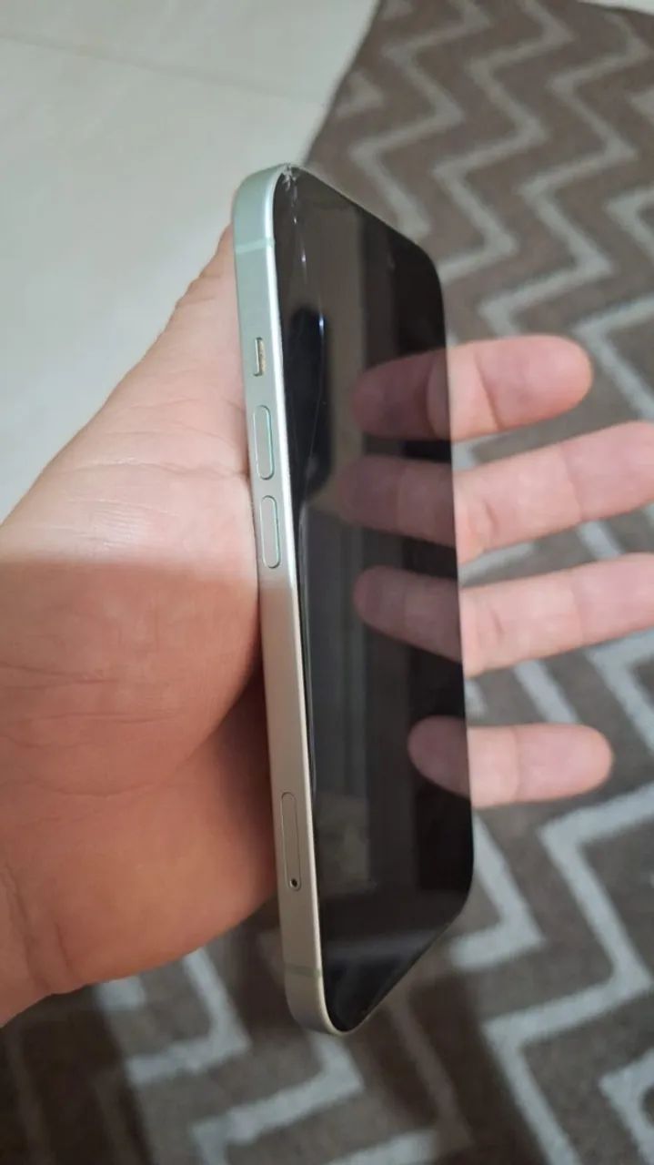 Iphone 15 128GB Green - Foto 5