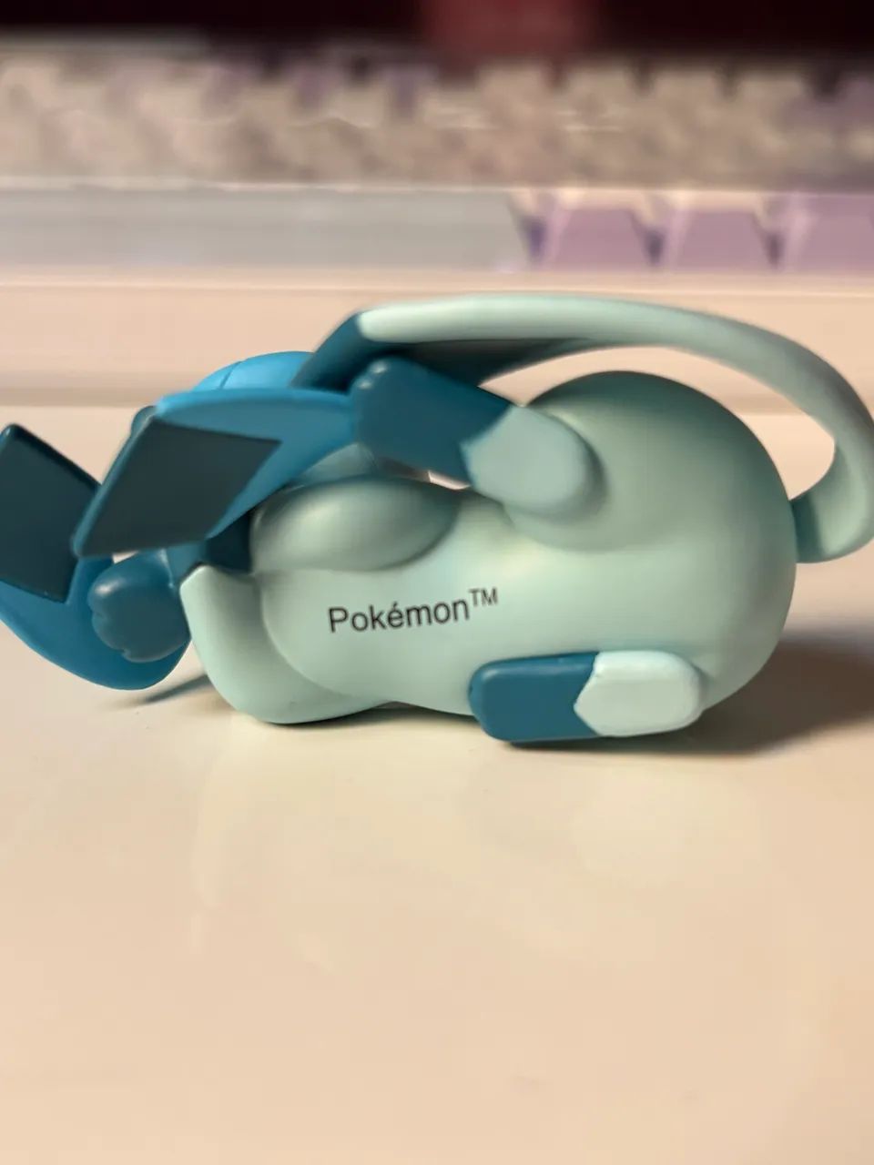 Figure Pokémon Sleeping Glaceon Eeveelution Original - Foto 4