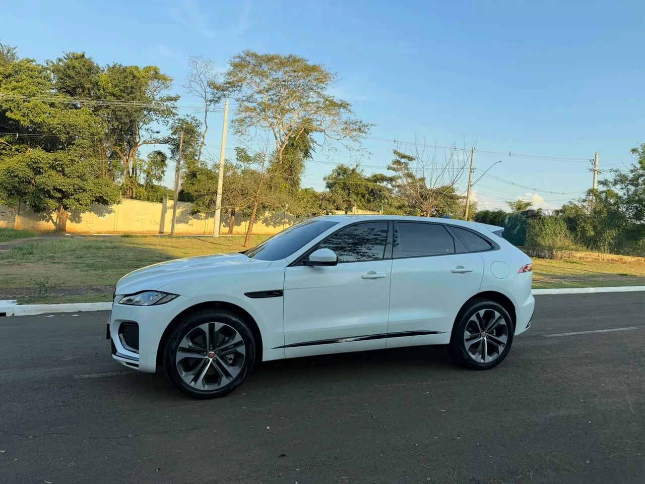 Jaguar F-Pace 2.0 R-dynamic SE 404cv (hibrido) 2023