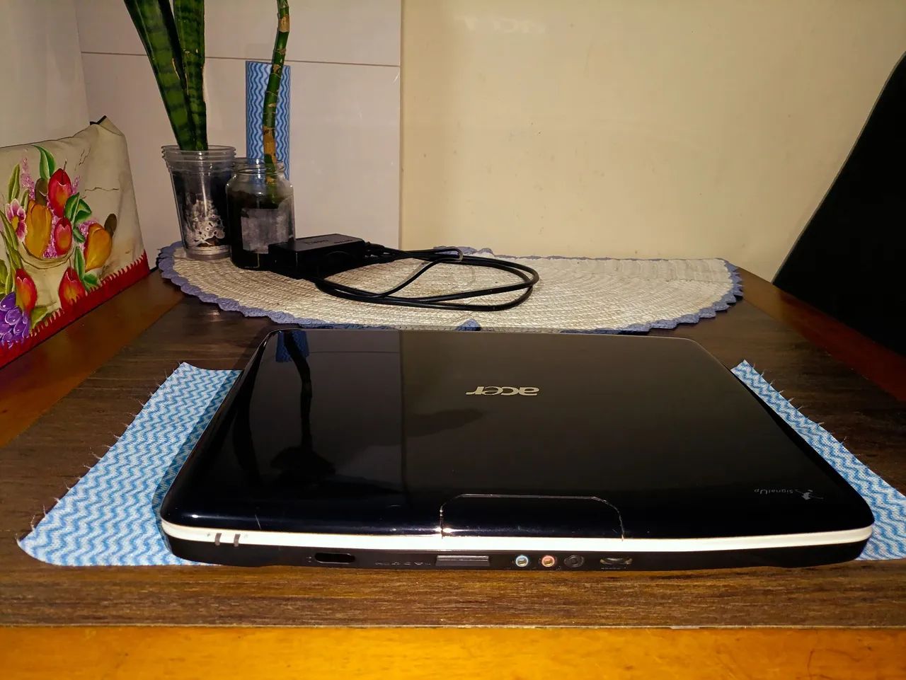 Notebook Acer funcionando, acompanha carregador - Foto 4