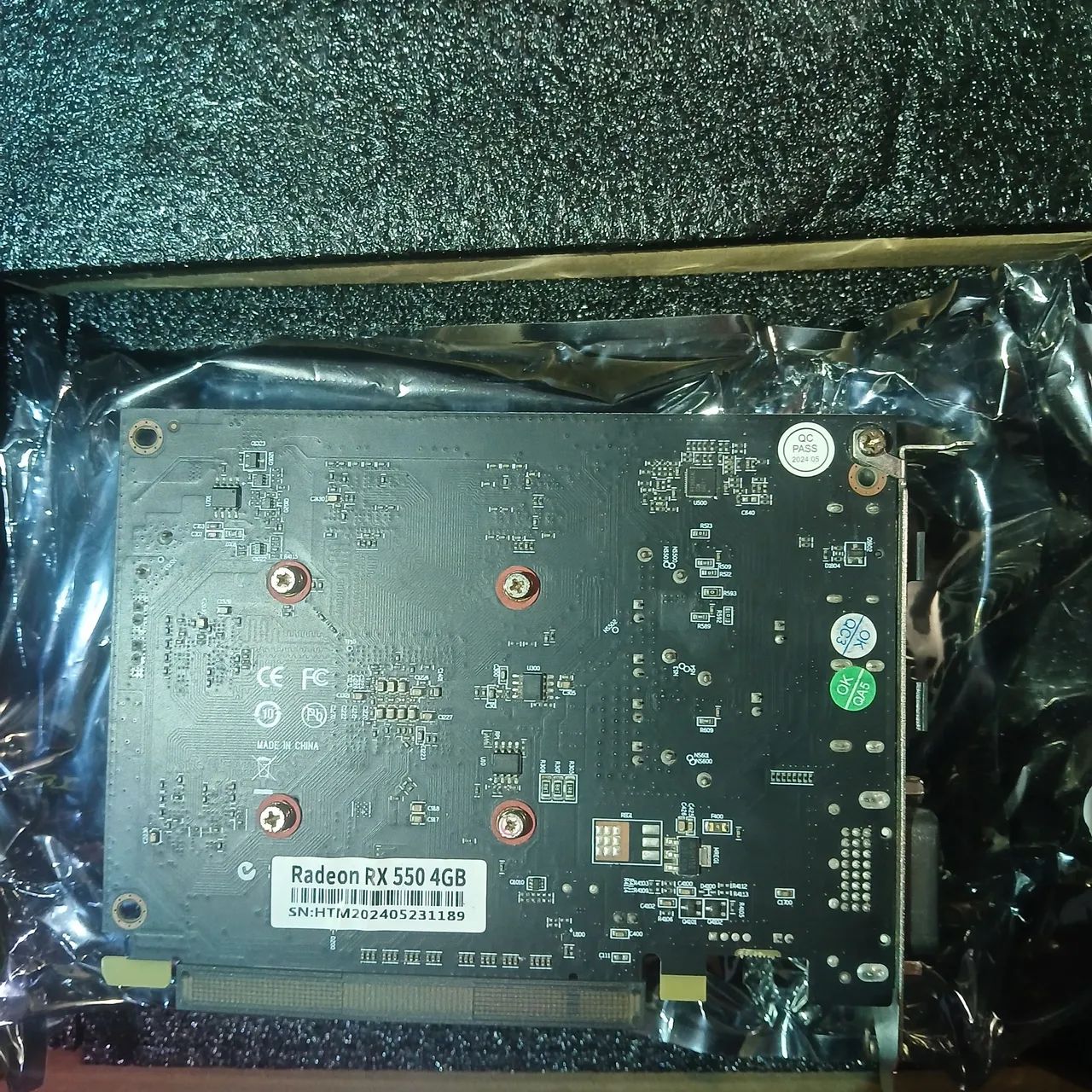 AMD Radeon RX550 4GB  - Foto 3