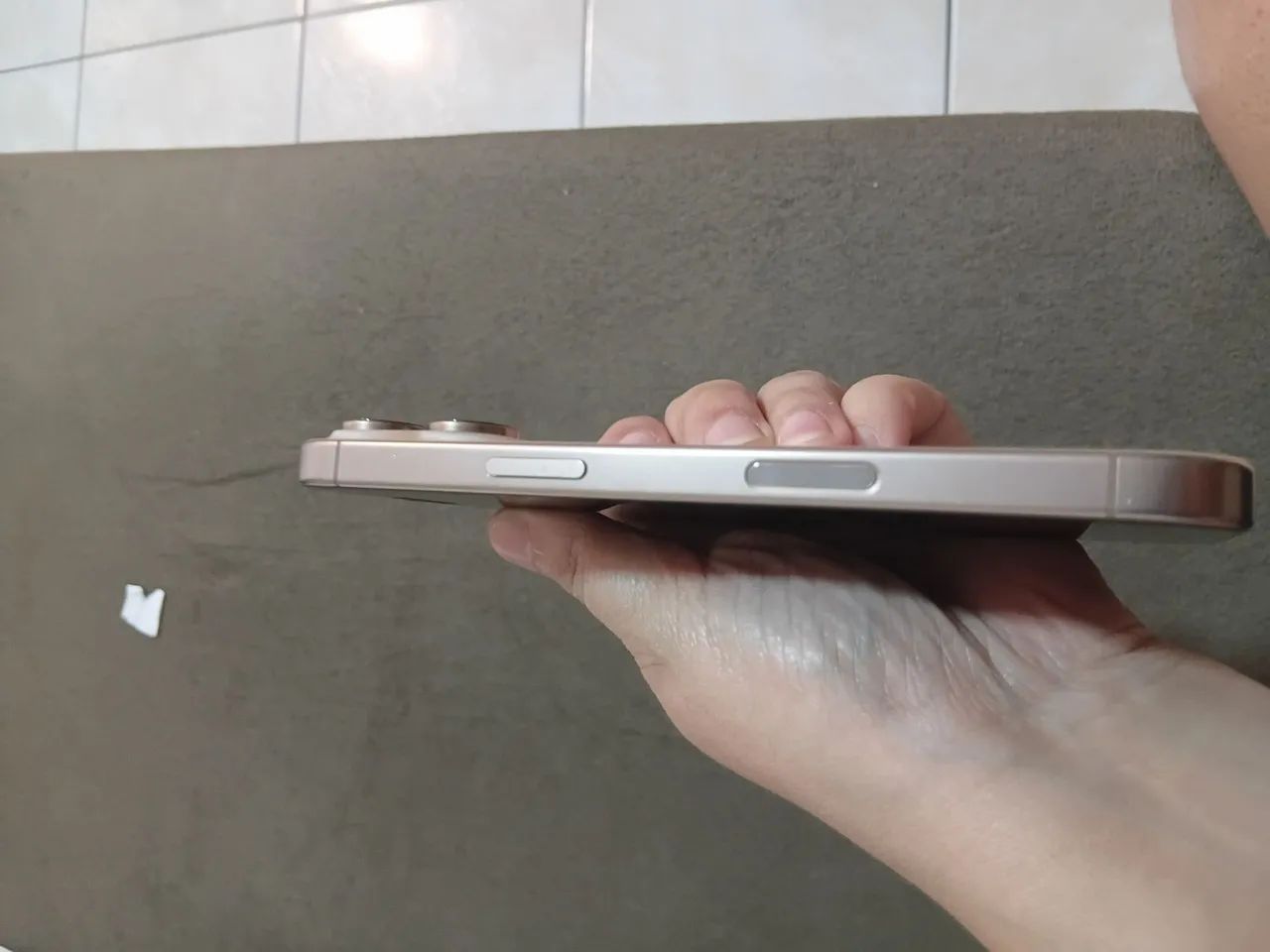 Iphone 16 pro 128gb - Foto 2