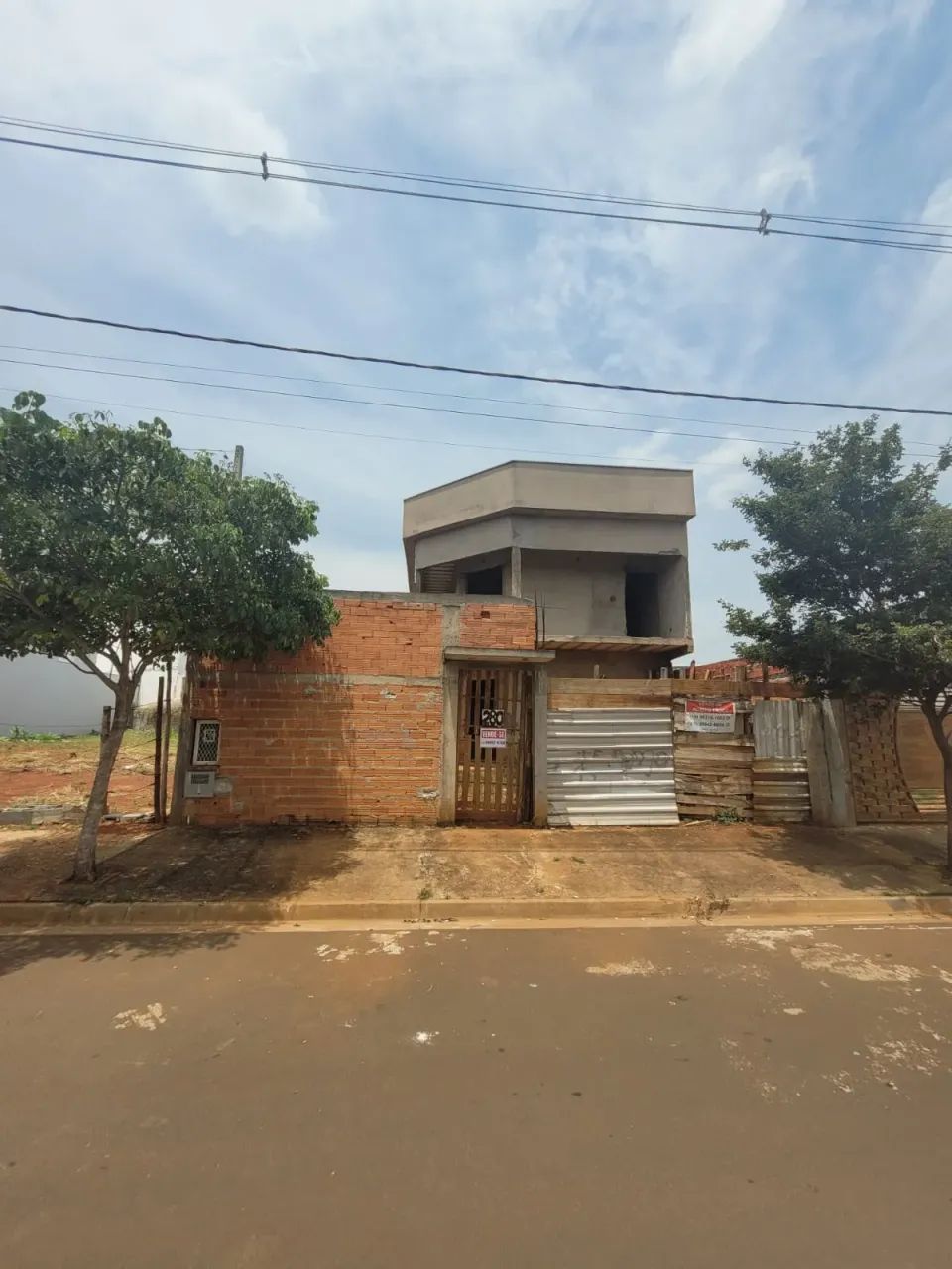 Casa para venda possui 200 metros quadrados com 3 quartos - Foto 2