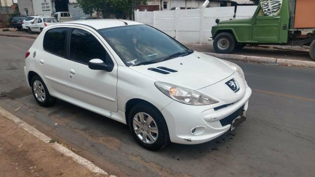 Peugeot 207 Hach 2014 - Foto 3