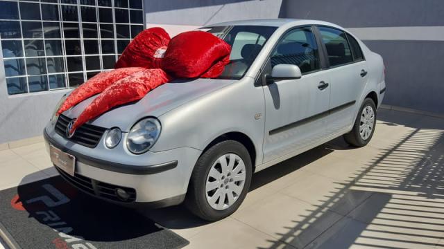 Volkswagen Polo Sedan 1.6 8v
