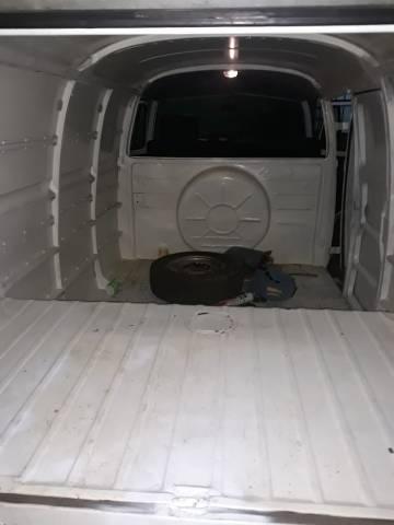 Kombi furgão 1989 top toda reformada,motor novo, setor direção novo,cambio zero revisado. - Foto 3