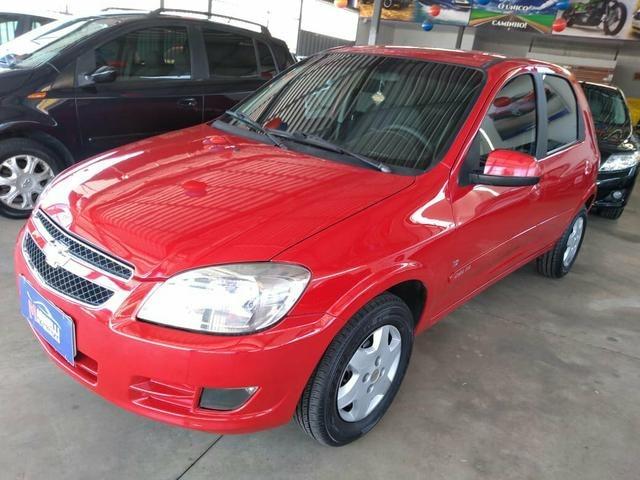 Celta 2014 completo parcelas R$ 261,00