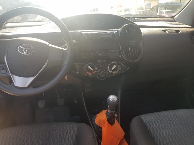 Etios X Sedan 1.5 Flex 16V Mec - Foto 7
