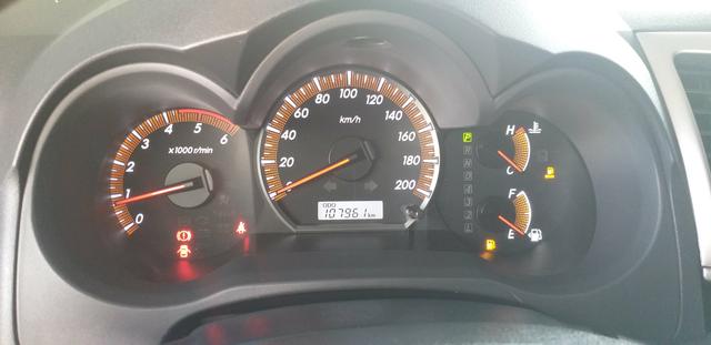 Toyota hilux srv cd 3.0 4x4 aut. 2013, ligar * tâmila - Foto 9