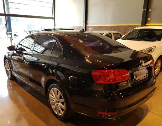 VW - Jetta Com Teto Solar - Foto 6