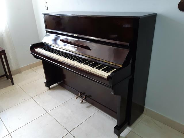 Piano Essenfelder mod apartamento