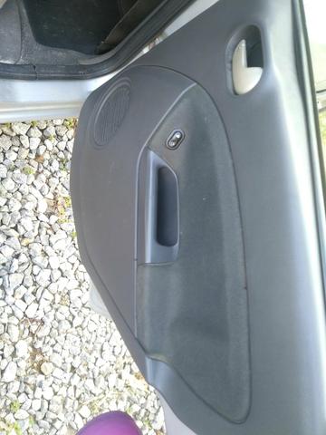 Vendo Ford Fiesta 2003 - Foto 5