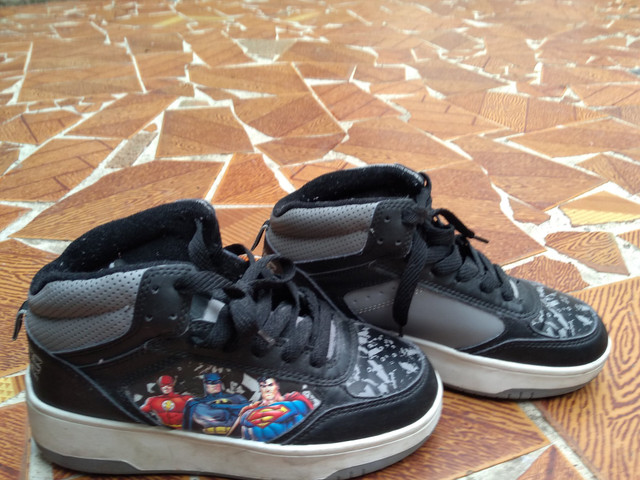 tenis super herois infantil