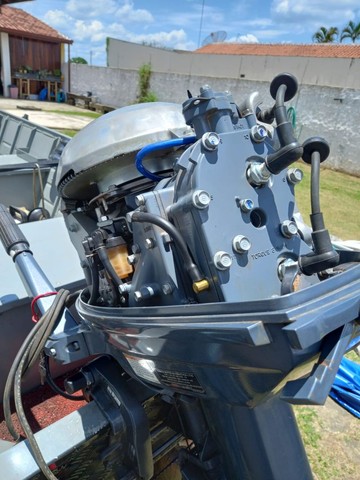 Barco semi chata 5.5m motor 30hp yamaha partida eletrica 2022