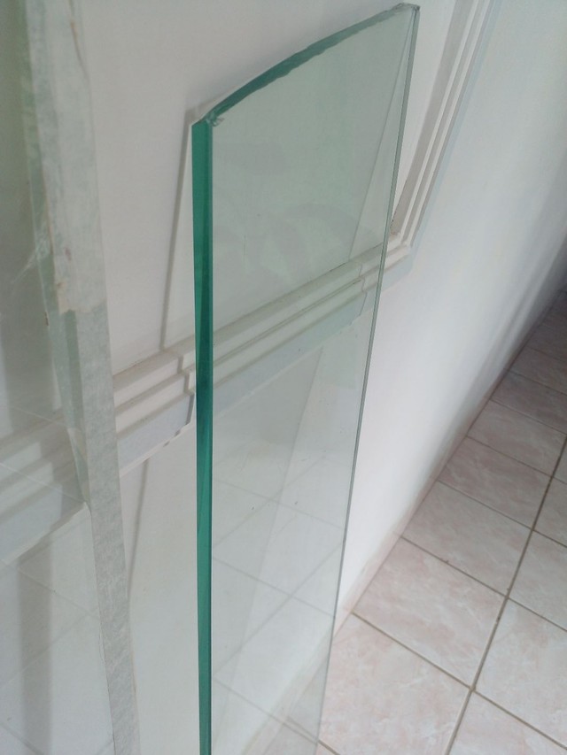 Duas prateleiras de vidro temperado - Foto 3