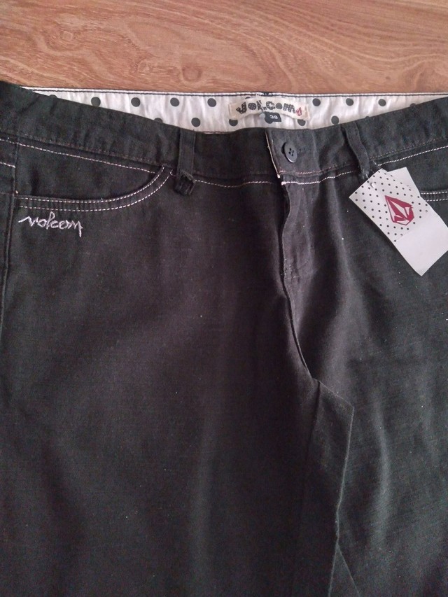 Calça Volcom ORIGINAL feminina - Foto 2