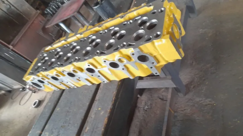 Cabeçote do Caterpillar C7 (3126)