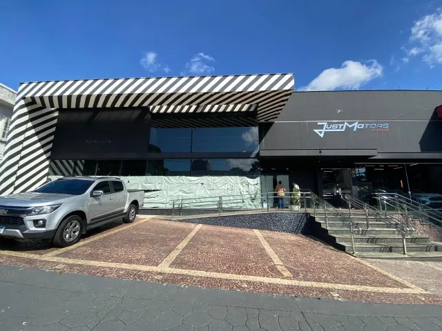 Loja 400m2 + mezanino com Pé Direito Triplo na Avenida Maceió - Vieralves/NªSª das Graças