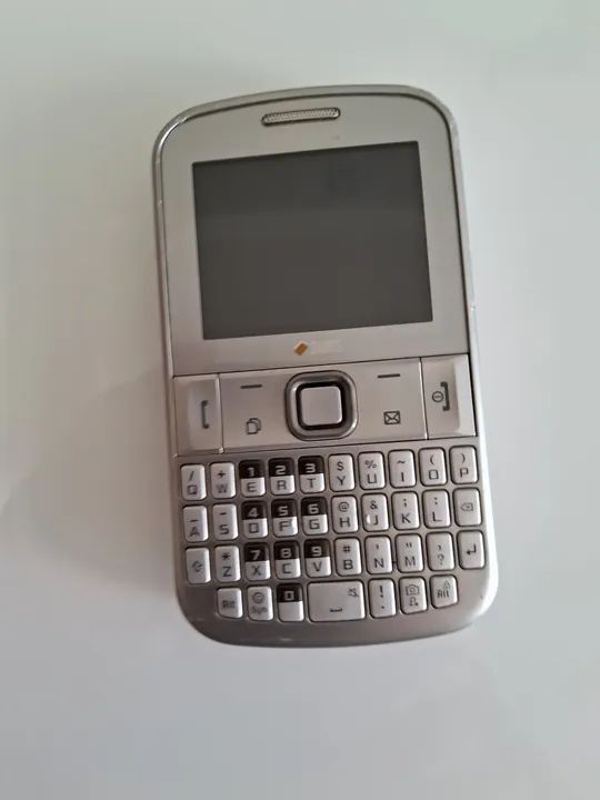 Celular BUGS - Desbloqueado e pronto para usar!