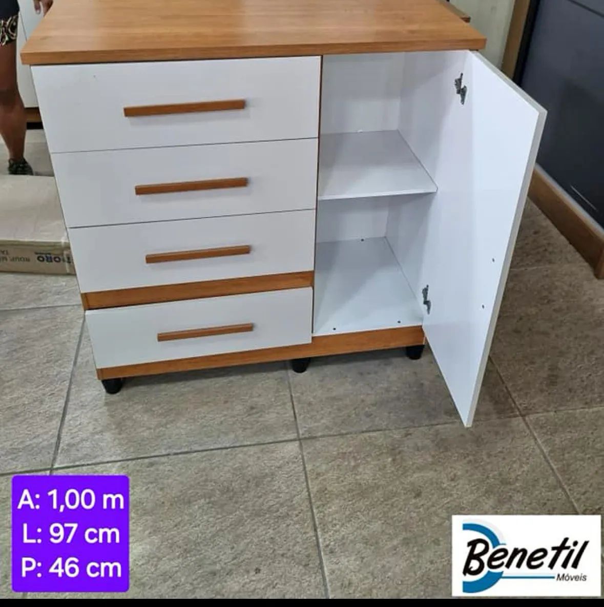 Vendo Cômoda 4 gavetas 1 porta somente 2 unidades 