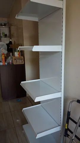 Prateleira 300 brancas nova - Foto 2