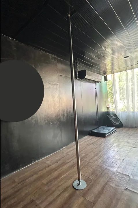 Duas barras de Pole Dance estáticas