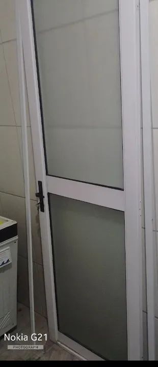 Porta em Aço 72cm x 2,10 - usada em ótimo estado!!!