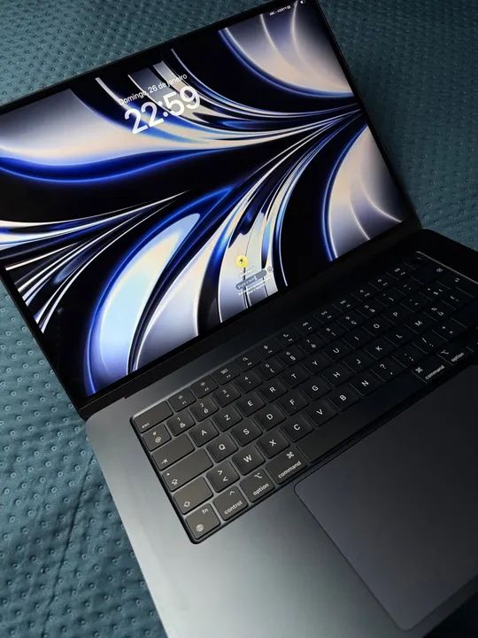 MacBook Air M3 15Pol 2024