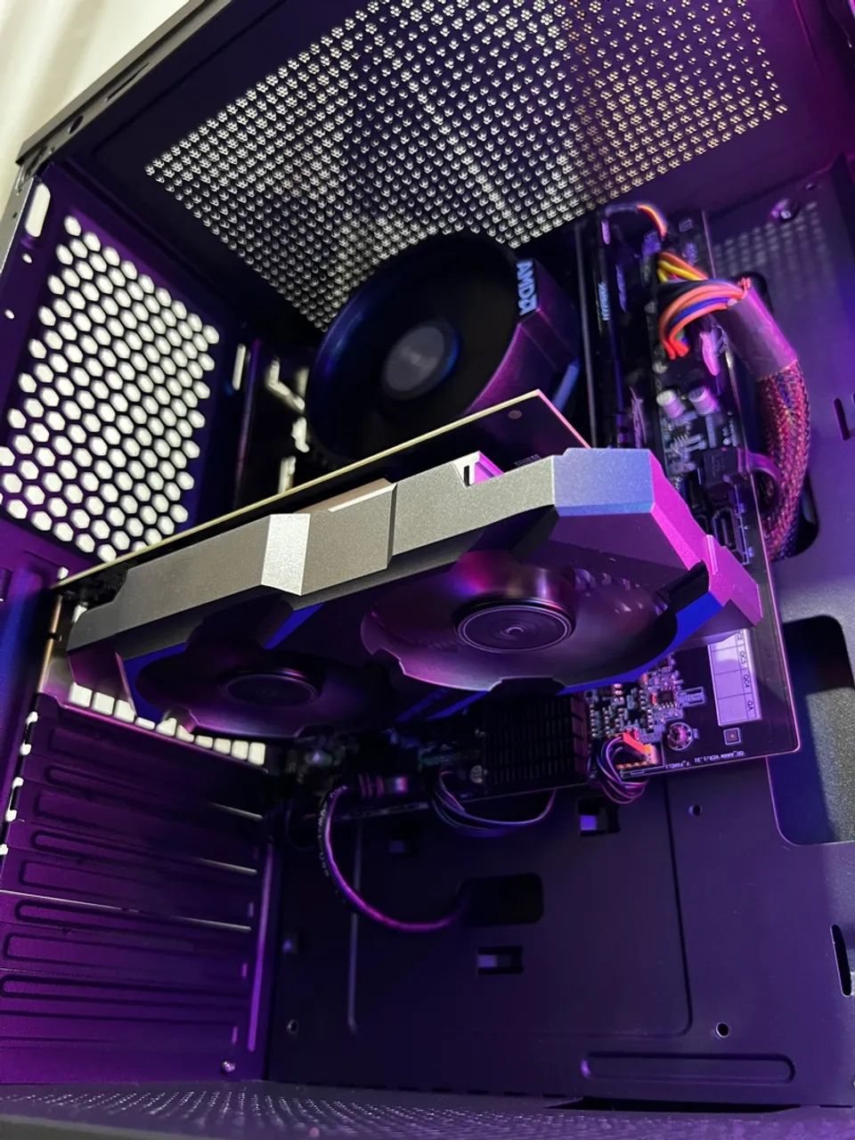 PC GAMER | Ryzen 3, GTX 1050TI, 16GB DDR4, SSD 240GB - Foto 5