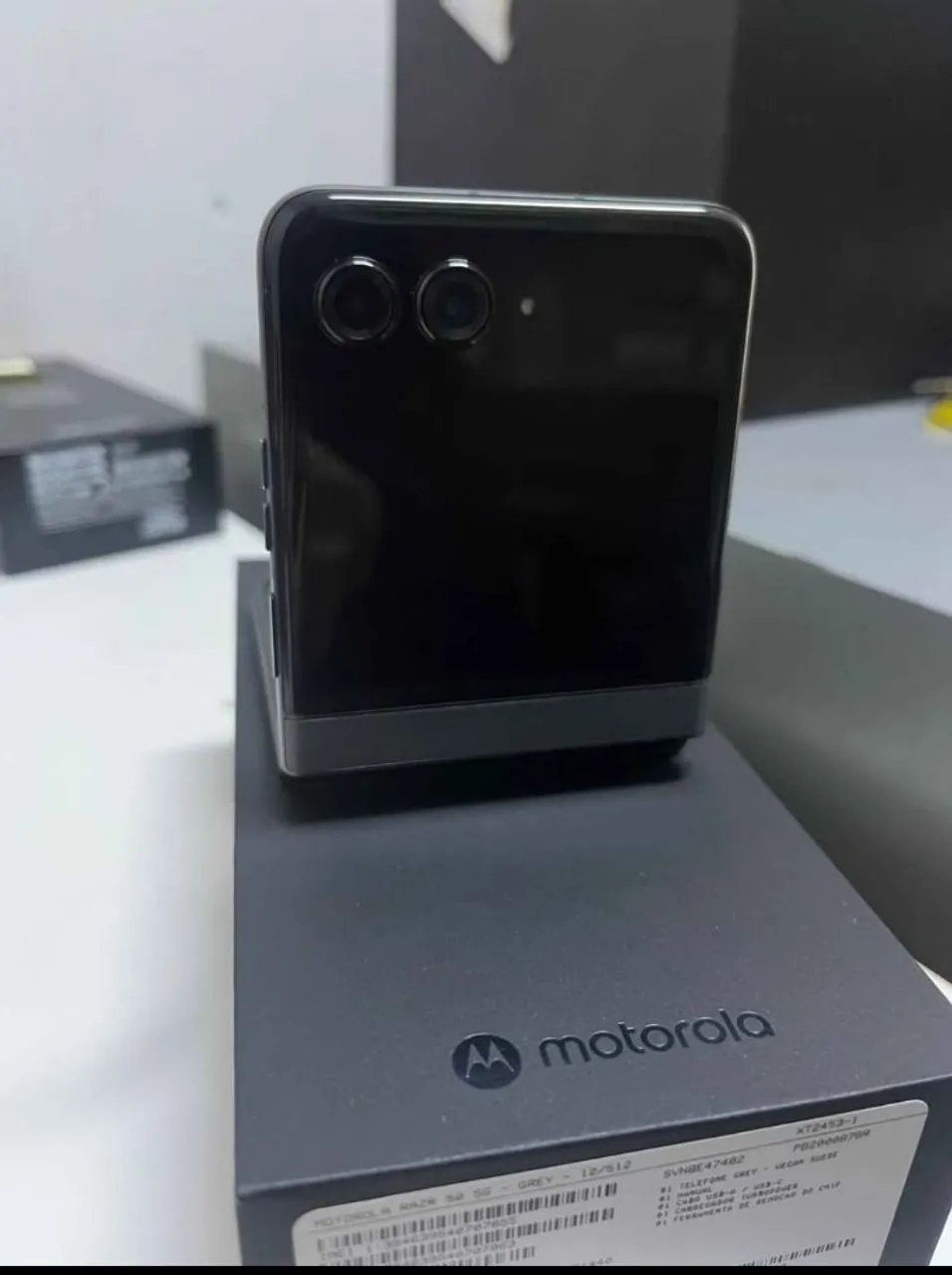 Moto RAZR 50