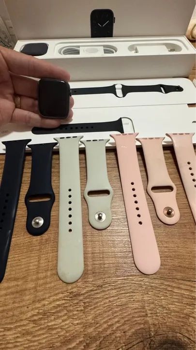 Apple Watch Series 5 - Preto - 44mm - Foto 6