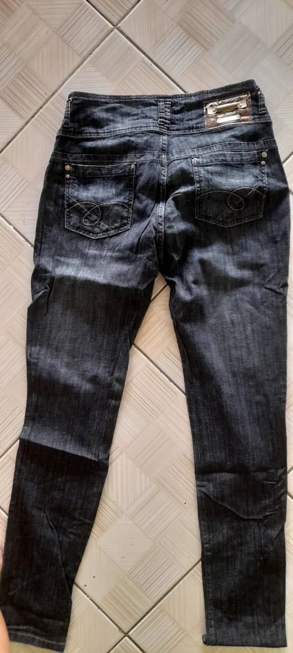 Calça  nova nunca foi usada  - Foto 2