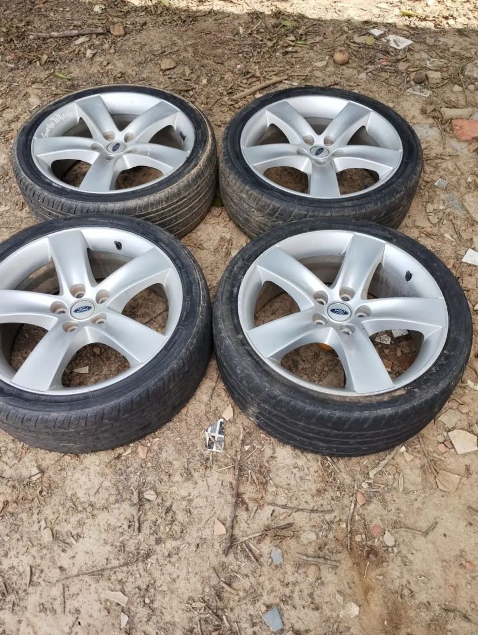 Roda aro 18, 5x114 ou 5x108