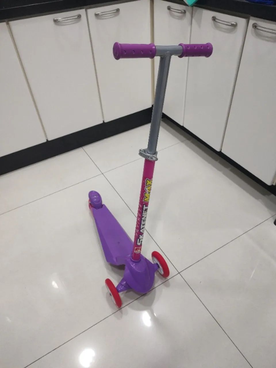 Patinete Bandeirantes 3 rodas