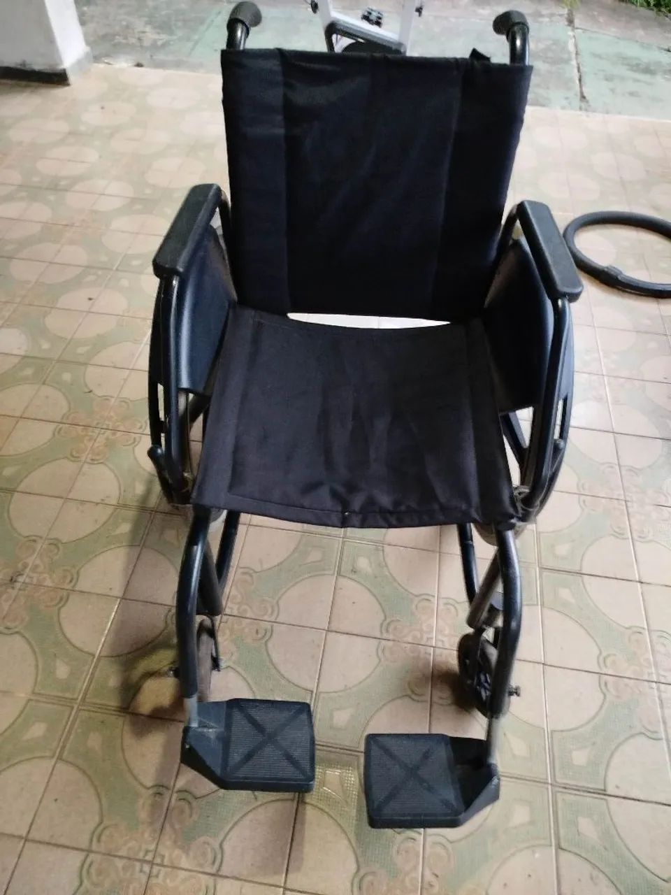 Cadeira de rodas em ótimo estado - Foto 2
