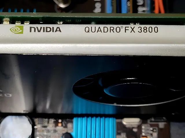 Plaquinha de vídeo pra vc rodar jogo antigo e trabalhar / Quadro FX 3800 1GB