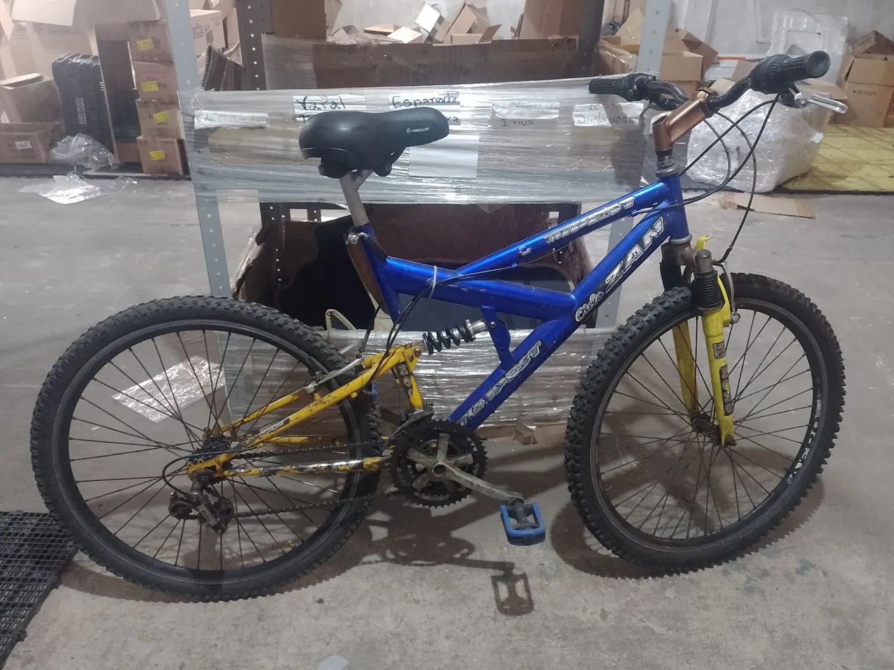 Bicicleta Aro 26 Com Amortecedor Traseiro e Frontal