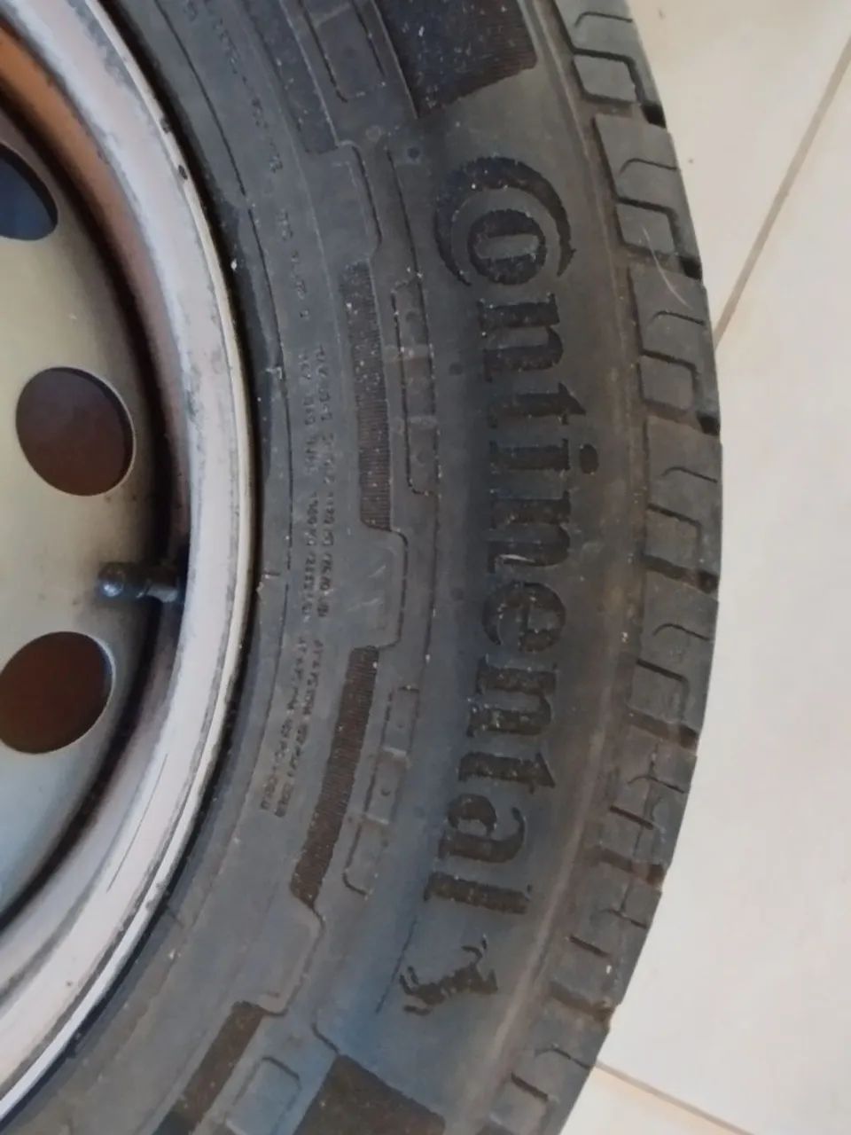 Roda com pneu aro 16 Renault Master