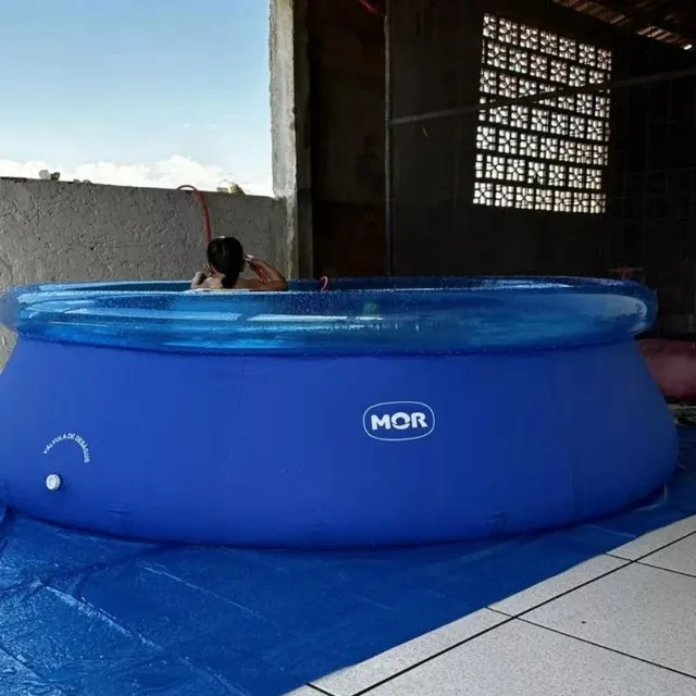 Piscina 2400 L quase nova só usada 2 vezes + Filtro e bomba