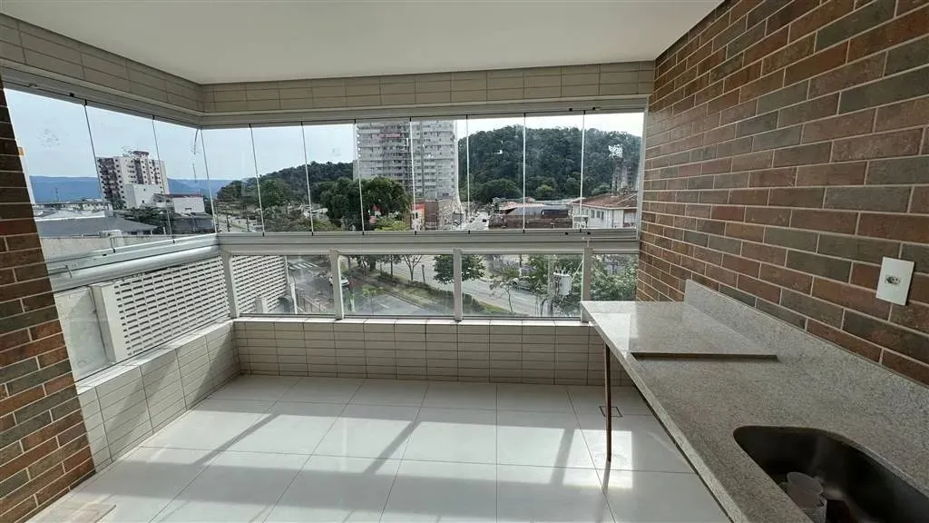 Apartamento à Venda de 02 Dormitórios com Sacada no Canto do Forte - Praia Grande - SP