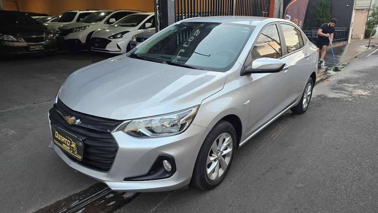 Onix Plus LTZ 2020 completo mylink baixo km