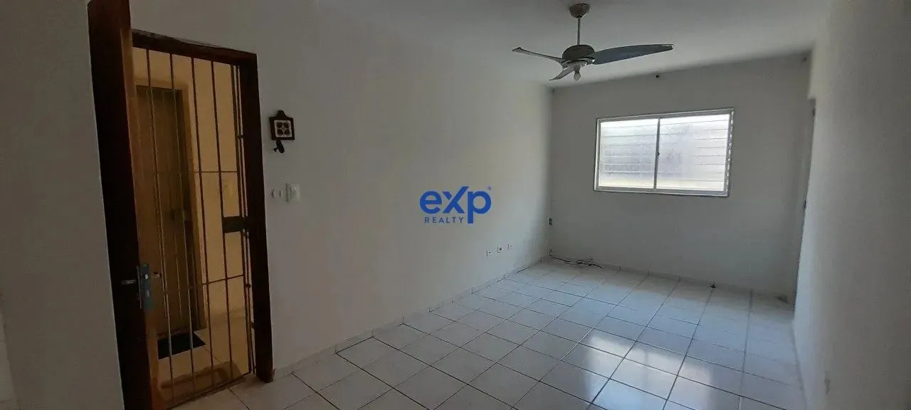 VENDO PRIVÊ EM PAU AMARELO 120MIL