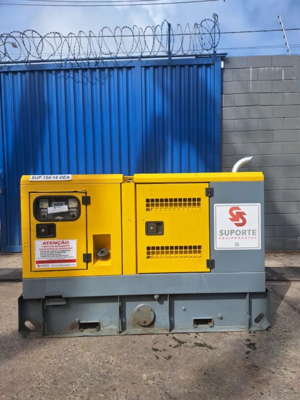 Gerador De Energia Atlas Copco 24KVA Cabinado Silenciado Ano 2014