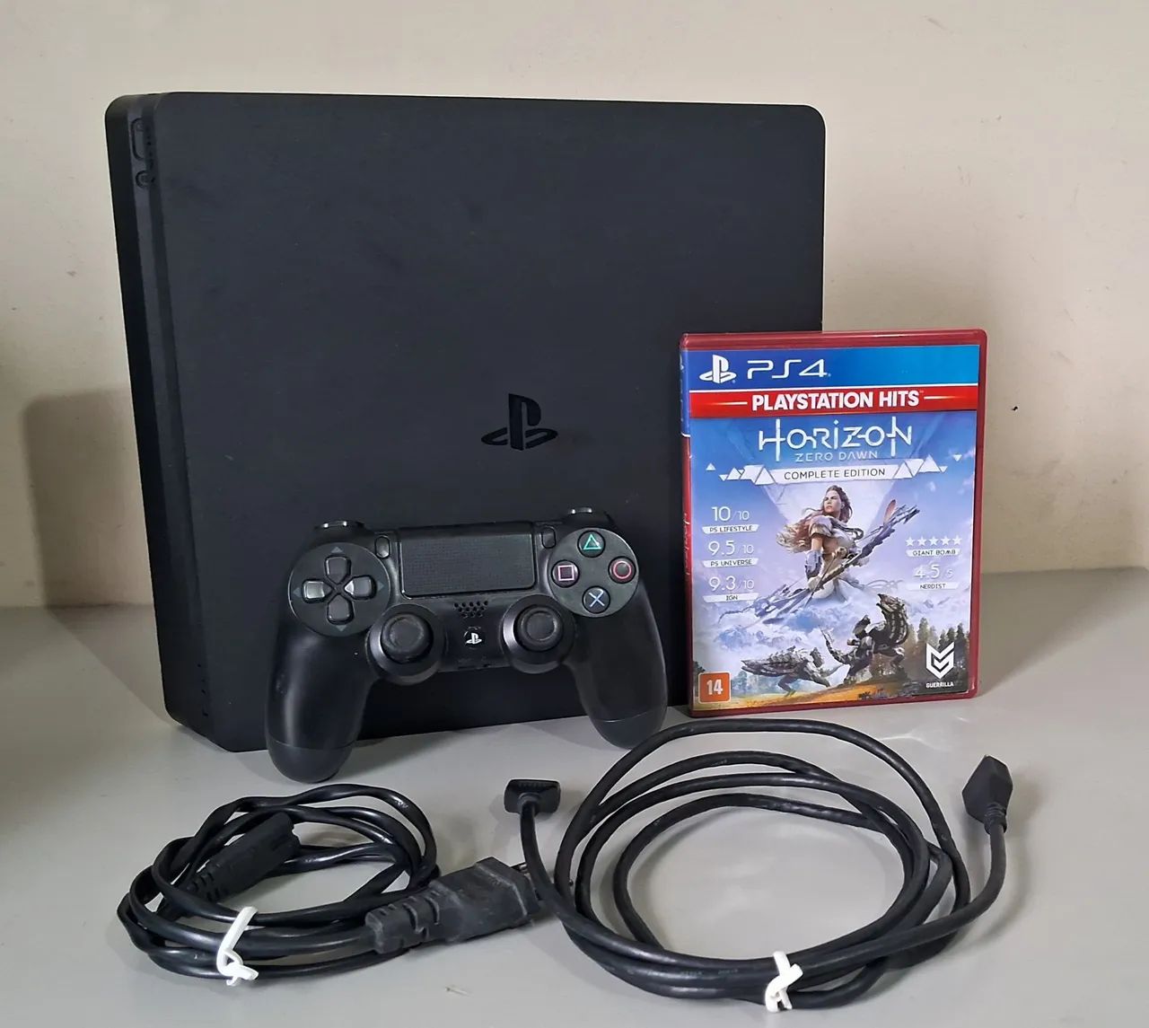PS4 Slim 1TB REVISADO, 2 controles novos + Jogo. ACEITO OFERTAS.