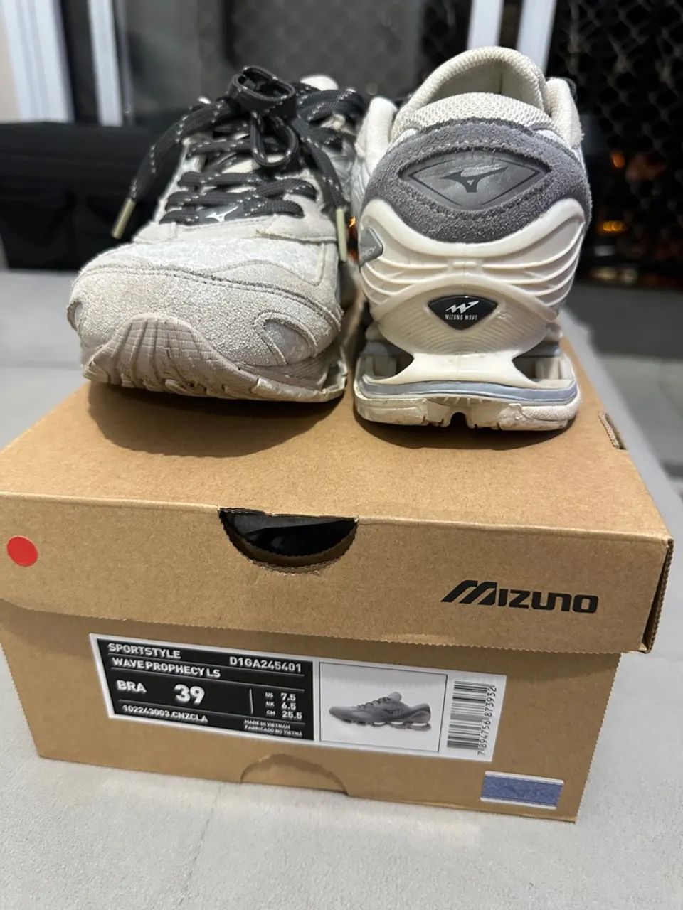 Tênis Mizuno Wave Prophecy LS - Bege - Foto 3
