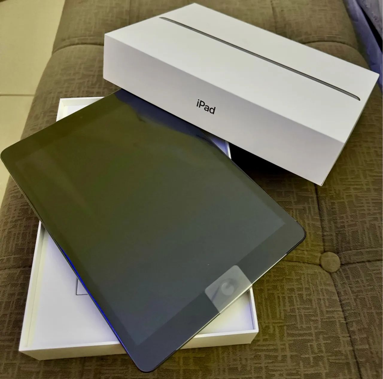 iPad - 128 GB - Novo - Na caixa (8 geração)
