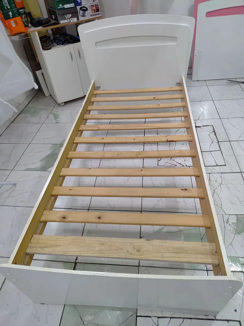 Cama solteiro  com colchão  - Foto 5