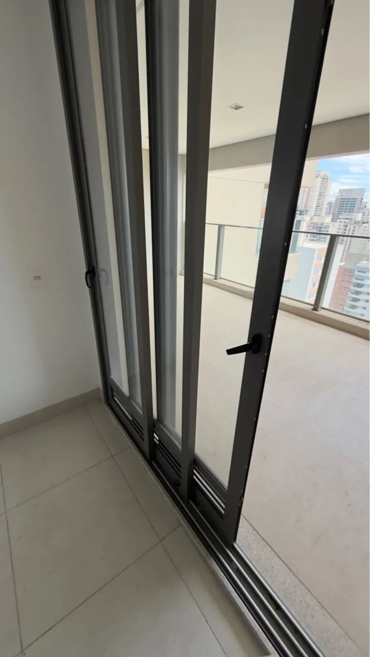 Kit com 3 portas de alumínio grandes com vidro de varanda alto padrão - Foto 6