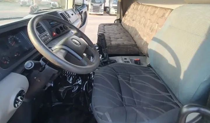 Vw 24.250 carroceria munk 6x2 ano 2011 - Foto 7